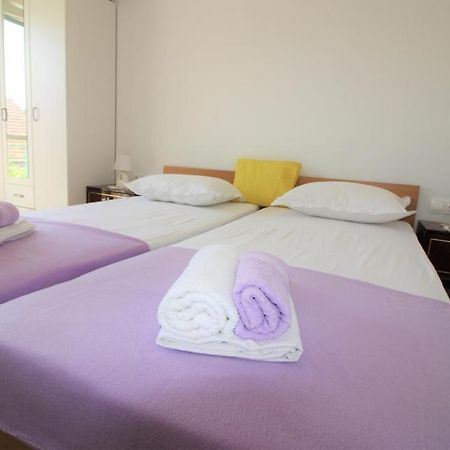 Privatna Soba Gita Appartement Sumartin Buitenkant foto