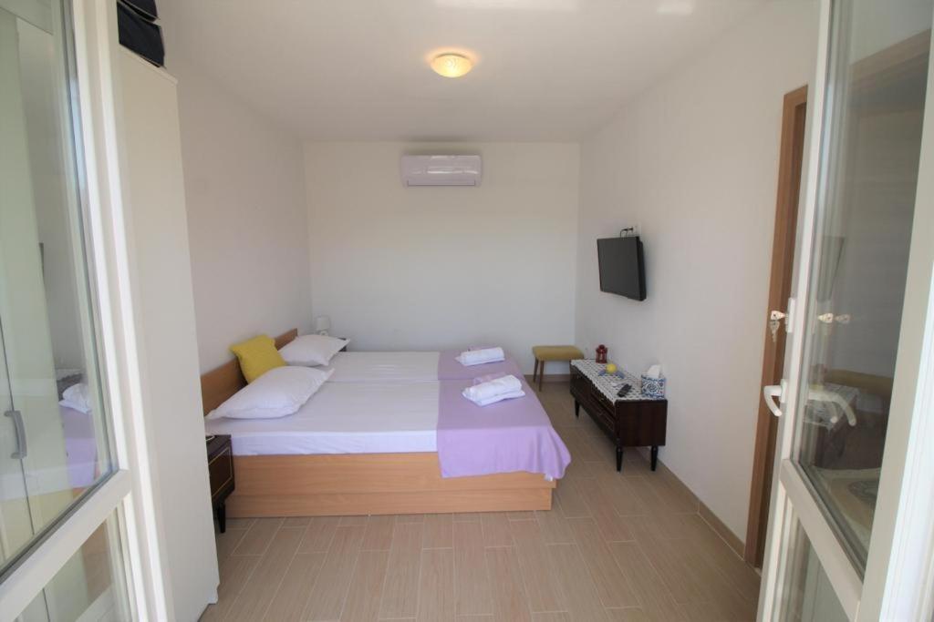 Privatna Soba Gita Appartement Sumartin Buitenkant foto